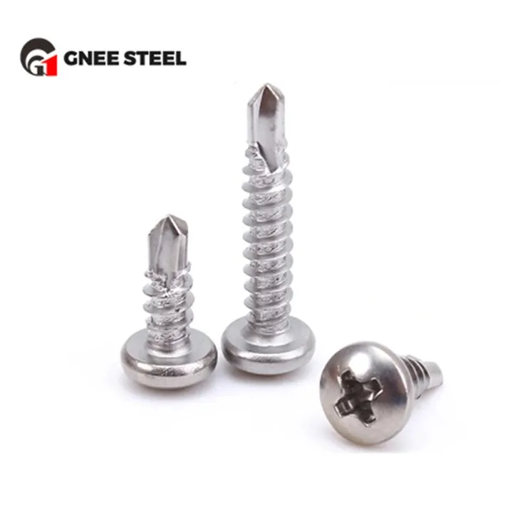 DIN 7504 Scrwes Féin-druileála